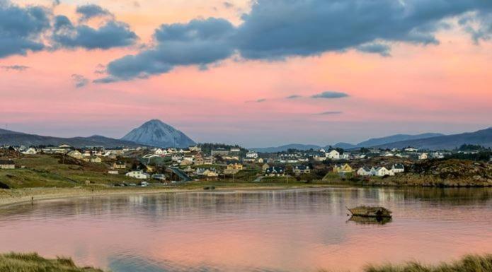 Dungloe Lakeside Lodging Leilighet Eksteriør bilde