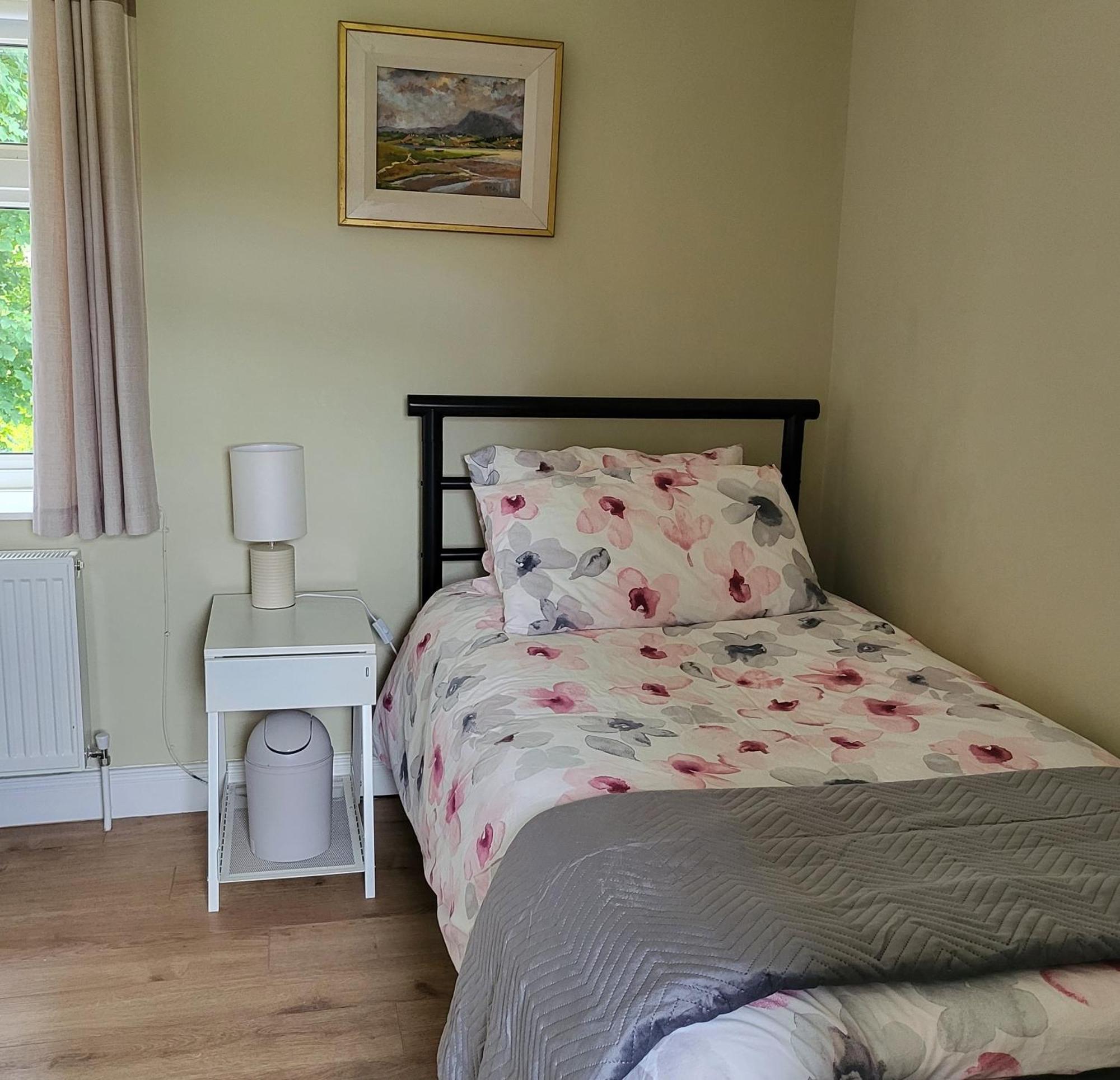 Dungloe Lakeside Lodging Leilighet Eksteriør bilde